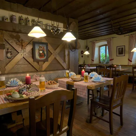 Gut Schmelmerhof ホテル 3*