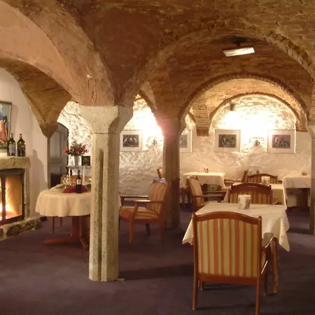 Gut Schmelmerhof Санкт-Энгльмар