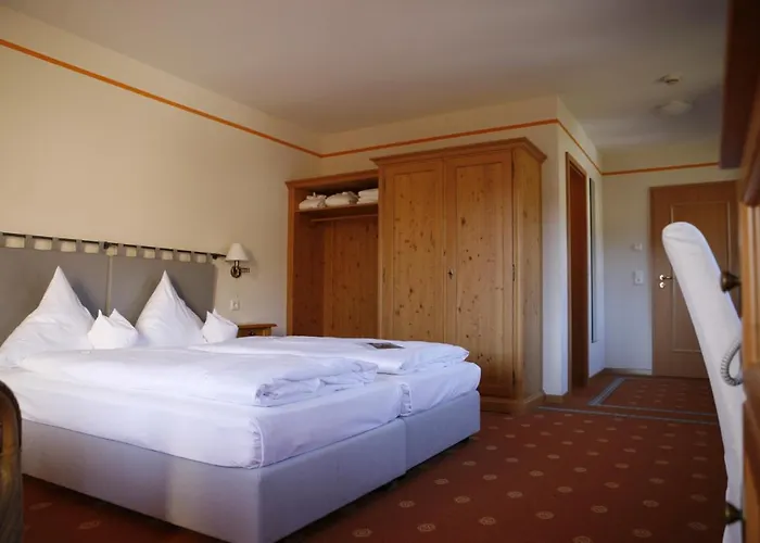 Gut Schmelmerhof 3* סנקט אנגלמר